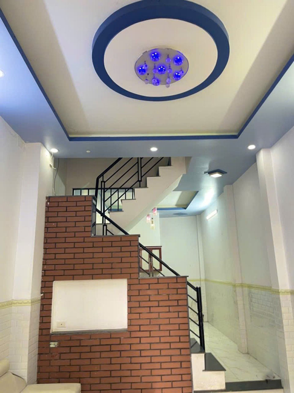 Nhà Vuông 2 tầng Hẻm xe tải 53m2 – Bùi Văn Ngữ Q12 - Ảnh 1